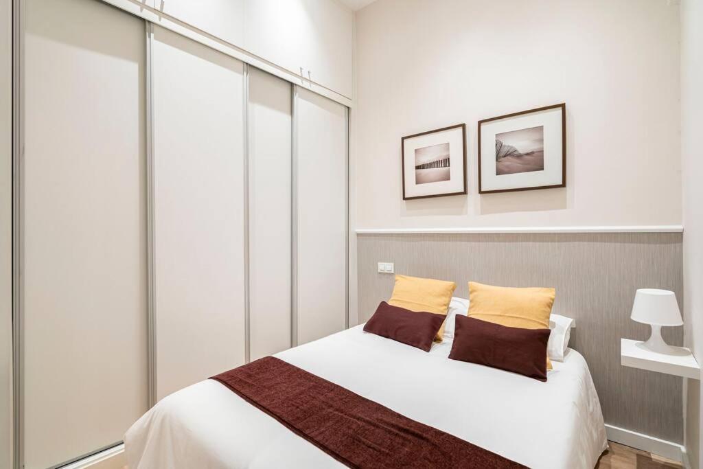 Victor Apartments Prado Мадрид Екстериор снимка