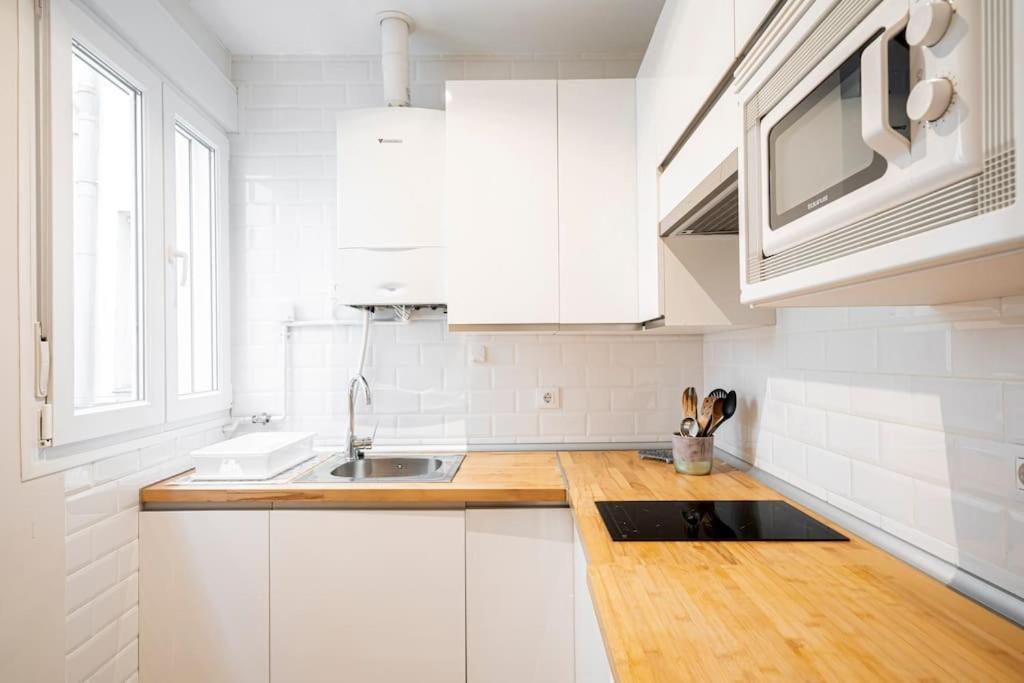 Victor Apartments Prado Мадрид Екстериор снимка