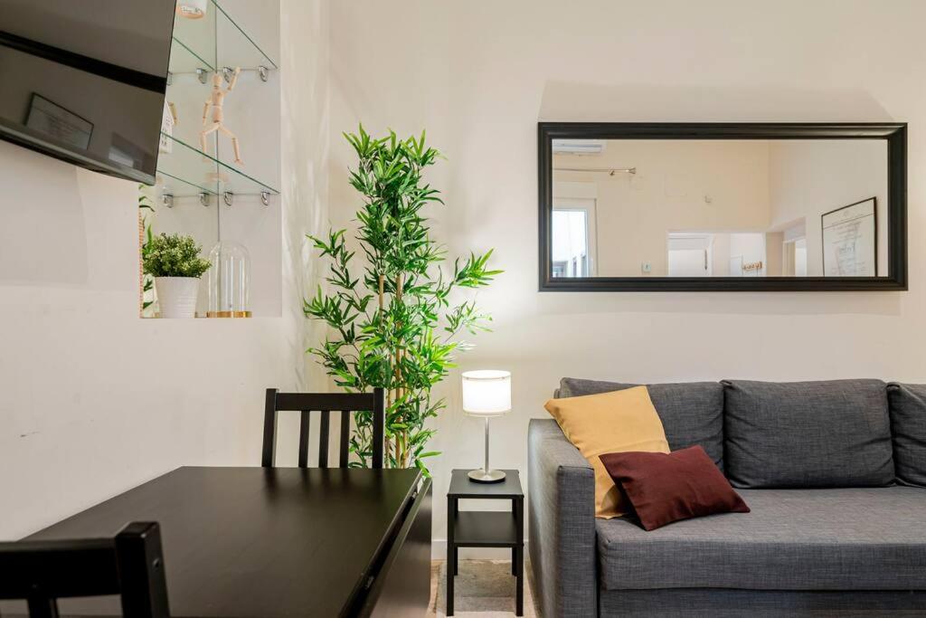 Victor Apartments Prado Мадрид Екстериор снимка